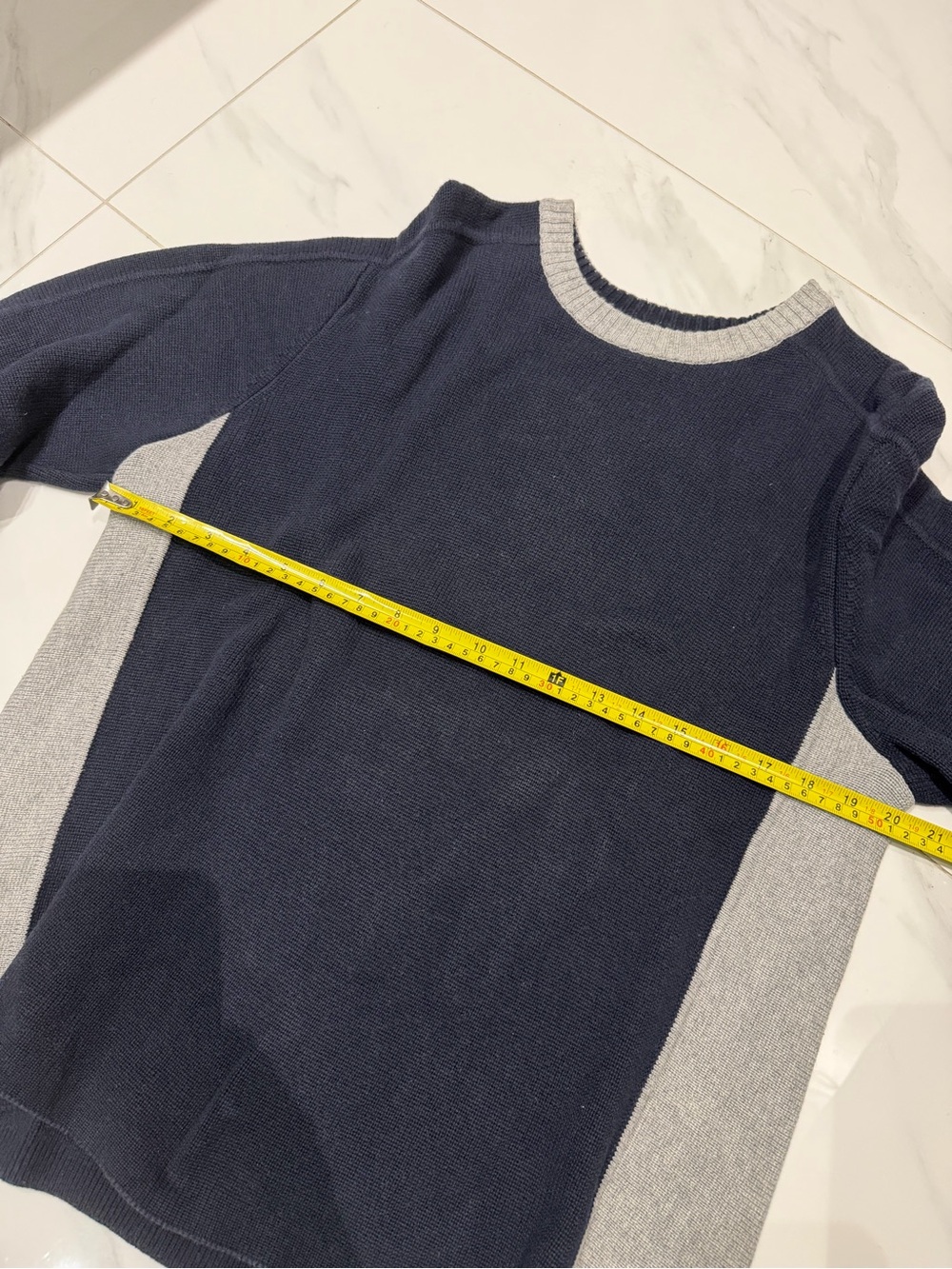 GAP Two-Tone 100% Cotton Crewneck Sweater in Navy and Light Gray - Picture 3 of 4